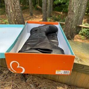 BareTraps Black Quintona Boots